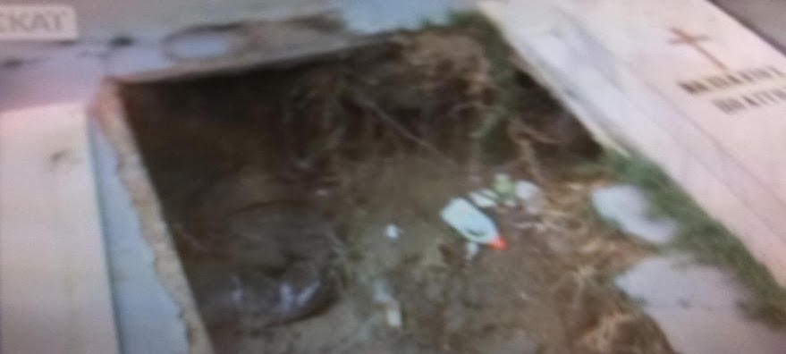 Σοκ στη Ρόδο: Η πλημμύρα κατέστρεψε το νεκροταφείο του νησιού και παρέσυρε τις σορούς των θανόντων - Φωτογραφία 3