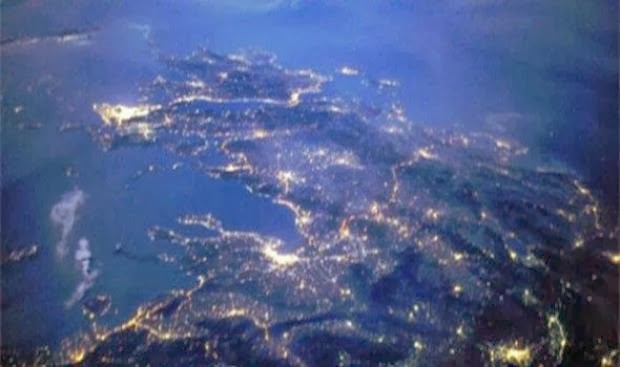Έτσι φαίνεται η Ελλάδα από το διάστημα! - Φωτογραφία 1