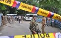 Έξι νεκροί από δύο βόμβες στην Ινδία