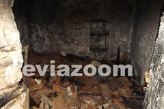 Εύβοια : Σπίτι τυλίχτηκε στις φλόγες και καταστράφηκε ολοσχερώς! Κινδύνευσαν και πολυκατοικίες