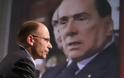 CNBC: Ο Μπερλουσκόνι έφυγε, αλλά το μεγάλο πρόβλημα της Ιταλίας παραμένει