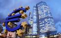 Οσο συρρικνώνεται ο δανεισμός τόσο αυξάνεται η πίεση στην ΕΚΤ