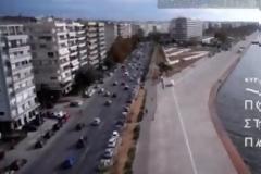 Αρέσει τρελά η νέα παραλία Θεσσαλονίκης: Μια καλοδεχούμενη αστική ανάπλαση