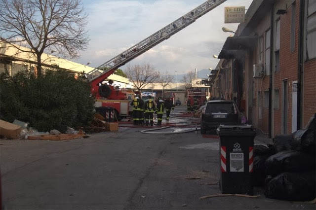 Πέντε νεκροί και τρεις τραυματίες από φωτιά σε εργοστάσιο στην Ιταλία - Φωτογραφία 10