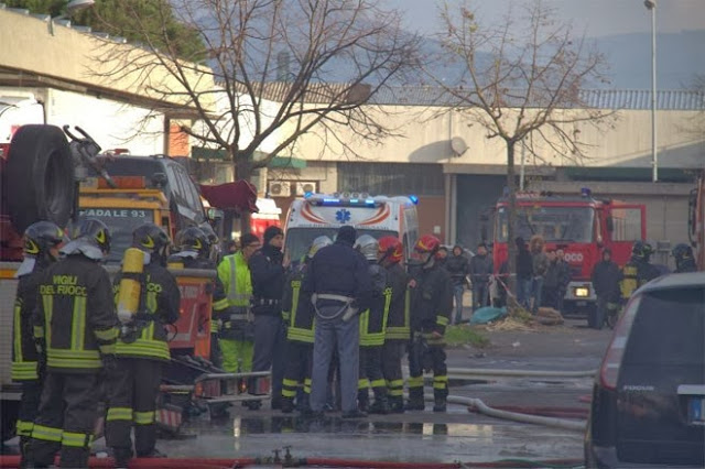 Πέντε νεκροί και τρεις τραυματίες από φωτιά σε εργοστάσιο στην Ιταλία - Φωτογραφία 5