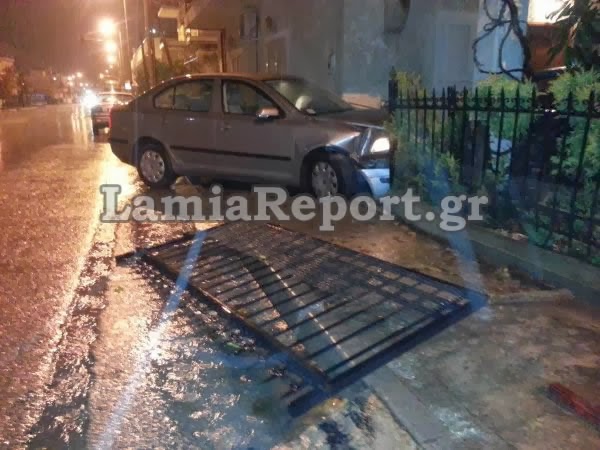 Αυτοκίνητο μπήκε σε σπίτι μετά από τροχαίο στη Λαμία [Photos] - Φωτογραφία 3
