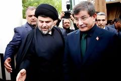 Νταβούτογκλου, Άλλαξε ο Μανωλιός και έβαλε τα ρούχα του αλλιώς!!!