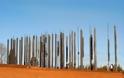 Εντυπωσιακό μνημείο για τα 50 χρόνια από την φυλάκιση του Μαντέλα - Φωτογραφία 1