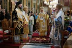 Λαμπρό Πολυαρχιερατικό συλλείτουργο -   Λαμπρή Λιτανεία στην αρχόντισσα των Κυκλάδων, την Σύρο (ΦΩΤΟ)...!!!