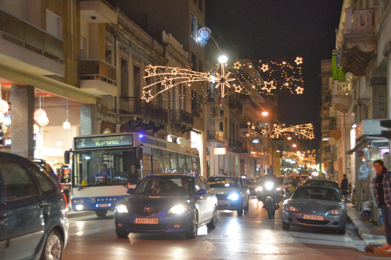 Η Πάτρα φόρεσε τα γιορτινά της! - Άναψε ο χριστουγεννιάτικος διάκοσμος - Δείτε φωτο - Φωτογραφία 11