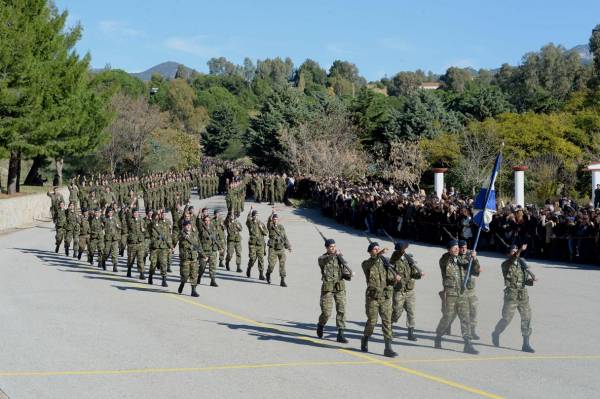 Ορκίστηκαν 550 νέοι οπλίτες της 2013 ΣΤ΄ΕΣΣΟ στο 9ο Σύνταγμα Πεζικού στην Καλαμάτα - Φωτογραφία 2