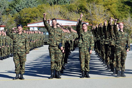 Ορκίστηκαν 550 νέοι οπλίτες της 2013 ΣΤ΄ΕΣΣΟ στο 9ο Σύνταγμα Πεζικού στην Καλαμάτα - Φωτογραφία 23