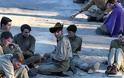 ΔΕΙΤΕ: Αποστεωμένη η Αντζελίνα Τζολί στα γυρίσματα της ταινίας της - Φωτογραφία 17