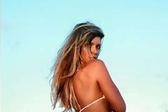 Αυτή είναι η Βραζιλιάνα Fernanda Lima που αναστάτωσε το Μουντιάλ (ΕΙΚΟΝΕΣ)
