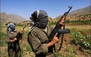 Οι Κούρδοι απελευθέρωσαν 4 τούρκους στρατιωτικούς - Φωτογραφία 1