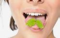 Γιατί μυρίζει το στόμα μας - Πέντε λόγοι που ευθύνονται για την κακοσμία