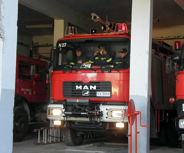 Σε διαρκή επιχειρησιακή ετοιμότητα οι άνδρες της Πυροσβεστικής Υπηρεσίας Νάουσας. Video - Φωτογραφία 4