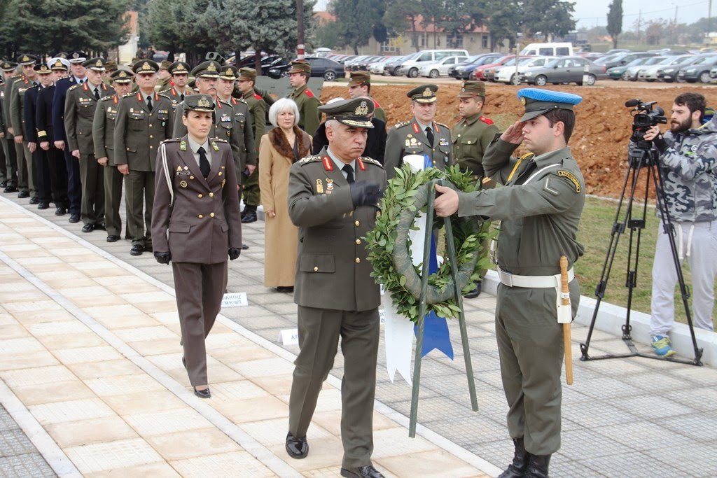 ΠΑΡΟΥΣΙΑ ΑΡΧΗΓΟΥ ΓΕΕΘΑ ΣΤΙΣ ΕΚΔΗΛΩΣΕΙΣ ΓΕΝΕΘΛΙΑΣ ΗΜΕΡΑΣ ΤΗΣ ΧΙΙ Μ/Κ ΜΠ «ΕΒΡΟΥ» - Φωτογραφία 6