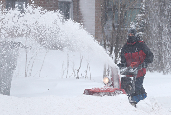 Παρέλυσε από το χιονιά ο Καναδάς - Φωτογραφία 8