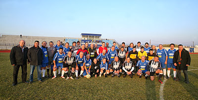 Τρόφιμα, ρούχα και παιχνίδια από τους Βετεράνους του ΠΑΟΚ για το Κοινωνικό Παντοπωλείο του Δήμου Λαγκαδά - Φωτογραφία 4