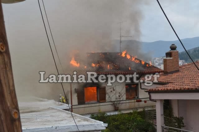 Καταστροφή: Δείτε ΒΙΝΤΕΟ και ΦΩΤΟ από πυρκαγιά σε σπίτι στον Άγιο Λουκά στη Λαμία - Φωτογραφία 3