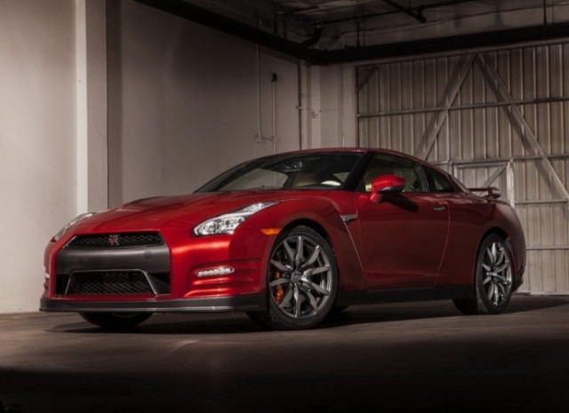 Ανανέωση στα σημεία για το Nissan GT-R - Φωτογραφία 6