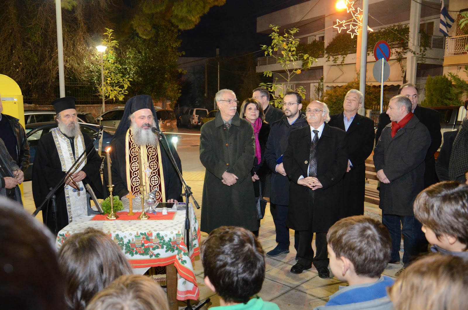 Πάτρα: Εγκαινιάστηκε η πλατεία Ροϊτίκων - Δείτε φωτο - Φωτογραφία 10