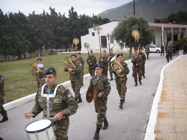 Με επίδοση ξιφών ολοκληρώθηκε ο διήμερος εορτασμός στο 282 Μ/Κ ΤΕ της ΚΩ (Φωτορεπορτάζ) - Φωτογραφία 11