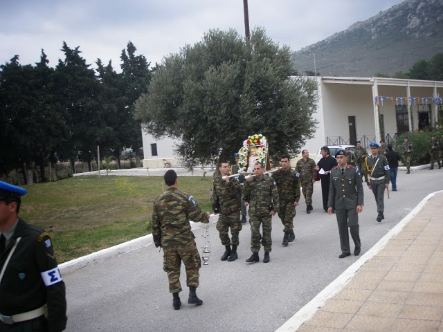 Με επίδοση ξιφών ολοκληρώθηκε ο διήμερος εορτασμός στο 282 Μ/Κ ΤΕ της ΚΩ (Φωτορεπορτάζ) - Φωτογραφία 13