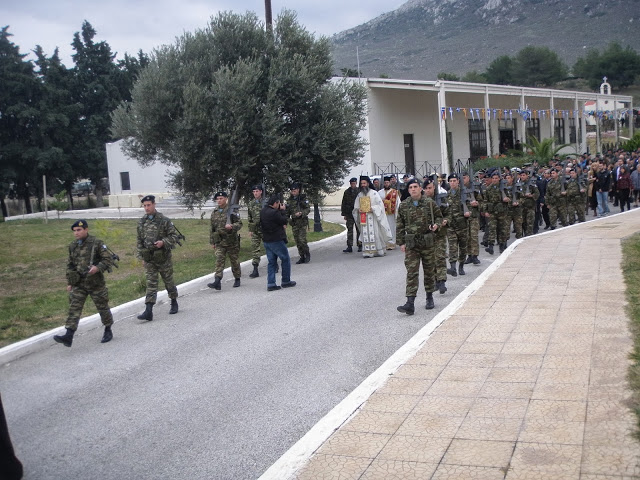 Με επίδοση ξιφών ολοκληρώθηκε ο διήμερος εορτασμός στο 282 Μ/Κ ΤΕ της ΚΩ (Φωτορεπορτάζ) - Φωτογραφία 15