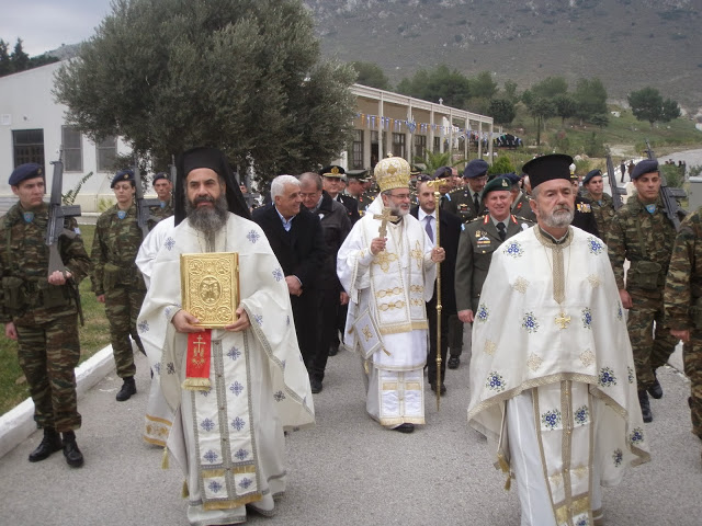 Με επίδοση ξιφών ολοκληρώθηκε ο διήμερος εορτασμός στο 282 Μ/Κ ΤΕ της ΚΩ (Φωτορεπορτάζ) - Φωτογραφία 16