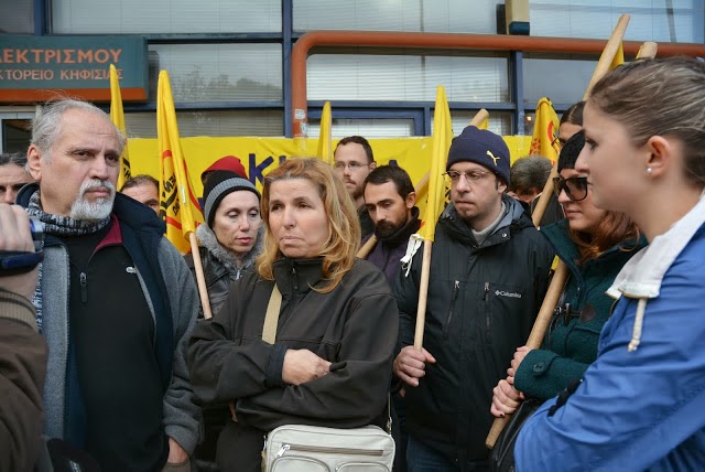 Μεγάλη νίκη του Κινήματος Δεν Πληρώνω - Το φως ξανά στο σπίτι της κ. Ευγενίας μετά από 3,5 χρόνια - Φωτογραφία 17