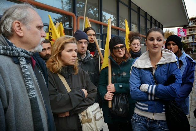 Μεγάλη νίκη του Κινήματος Δεν Πληρώνω - Το φως ξανά στο σπίτι της κ. Ευγενίας μετά από 3,5 χρόνια - Φωτογραφία 18