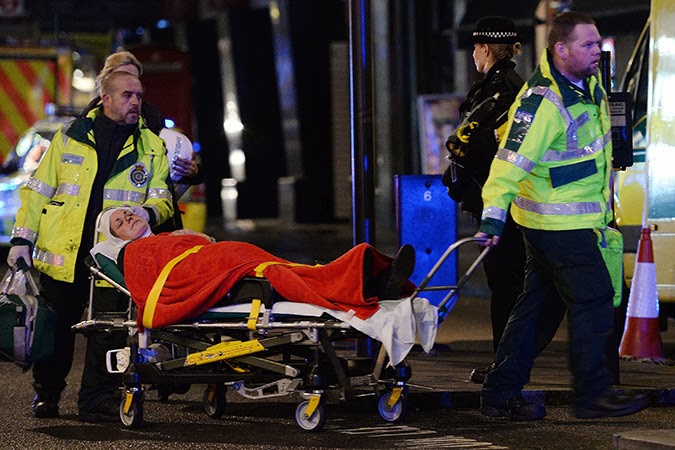 Λονδίνο: 88 τραυματίες, οι 7 σοβαρά - Γιατί έπεσε η οροφή του Apollo - Φωτογραφία 3