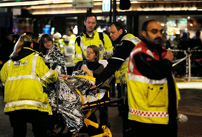 Λονδίνο: 88 τραυματίες, οι 7 σοβαρά - Γιατί έπεσε η οροφή του Apollo - Φωτογραφία 6