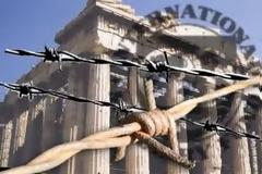 Η οικονομική πτώχευση και τα εθνικά θέματα
