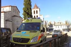 4015 - Φωτογραφίες του νέου σύγχρονου ασθενοφόρου του Κέντρου Υγείας Αγίου Όρους