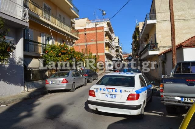 Λαμία: Ζούσαν μέσα σε βουνό από σκουπίδια μαζί με τα ποντίκια - Σφραγίστηκε το σπίτι με εντολή Εισαγγελέα - Φωτογραφία 7