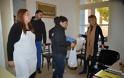 Πάτρα: Η γυναικεία ομάδα ποδοσφαίρου του Ίκαρου Πετρωτού προσέφερε τρόφιμα - Φωτογραφία 5