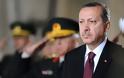 Μεγάλη πτώση της τουρκικής λίρας λόγω της πολιτικής κρίσης