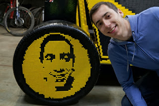 «Άρρωστο» αυτοκίνητο από 500.000 τουβλάκια Lego - Φωτογραφία 12