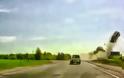 Αυτοκίνητο εκσφενδονίζεται στον αέρα - Σοκαριστικό βίντεο