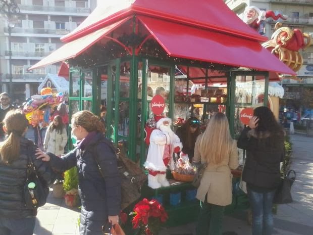 Κοσμοπλημμύρα σήμερα στο κέντρο της Πάτρας - Επιτέλους μύρισε Χριστούγεννα – Δείτε φωτο - Φωτογραφία 4