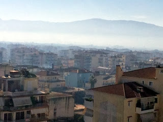 Πνιγμένο ξανά το Αγρίνιο στην αιθαλομίχλη! - Φωτογραφία 1