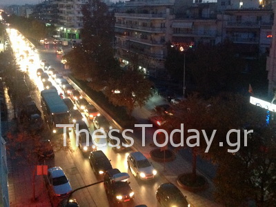 ΦΩΤΟ-Κυκλοφοριακή συμφόρηση στη Θεσσαλονίκη - Φωτογραφία 2