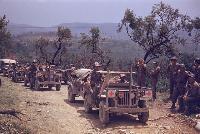 Β' Παγκόσμιος Πόλεμος: Σπάνιες φωτογραφίες από την απόβαση στην Ιταλία - Φωτογραφία 4