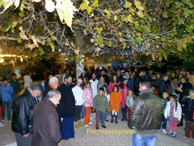 Φωταγώγηση Χριστουγεννιάτικου δέντρου στα Βάγια - Φωτογραφία 4