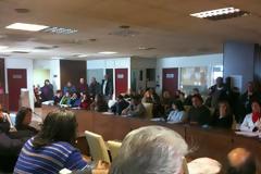 Έκτακτη συγκέντρωση των εργαζομένων του Δήμου Βύρωνα μέσα στο Δημαρχείο