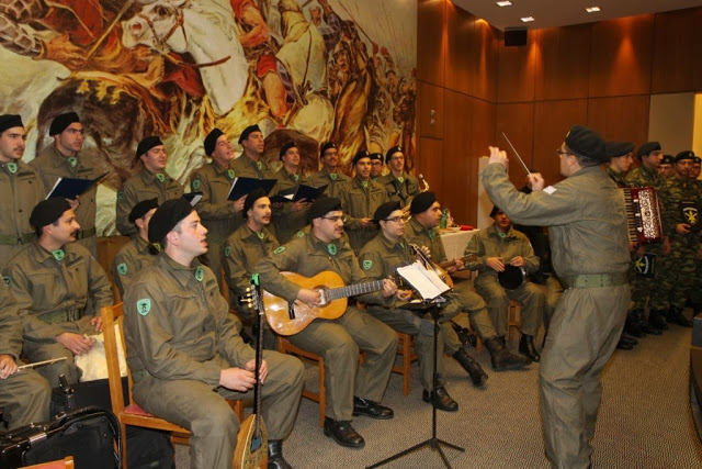 Χριστουγεννιάτικα Κάλαντα και ανταλλαγή ευχών στο Γενικό Επιτελείο Στρατού - Φωτογραφία 9