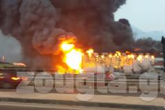 ΤΩΡΑ: Μεγάλη φωτιά σε αποθήκη του εργοστασίου Κρι-Κρι - Δείτε φωτο
